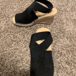 black wedge sandals